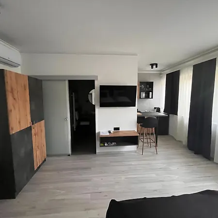 Varkapu 2 아파트호텔 3*