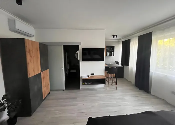 Varkapu 2 Aparthotel 3*